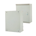 Boîte de jonction avec prises d'entrée de câble étanches