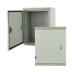 Enclos extérieur pour éclairage de parking